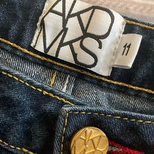 Akademiks women’s jeans size 11